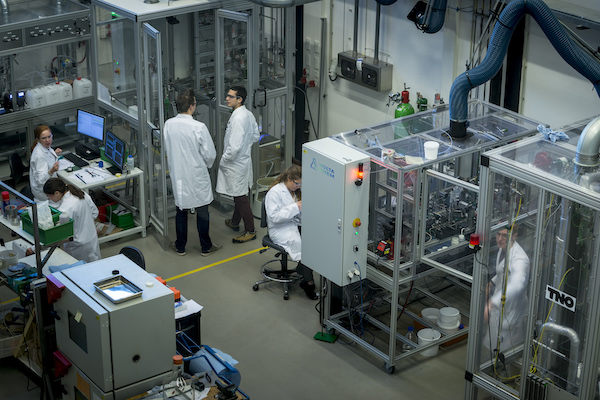 The VoltaChem Delft facilities: fully equipped for dedicated electrochemistry research